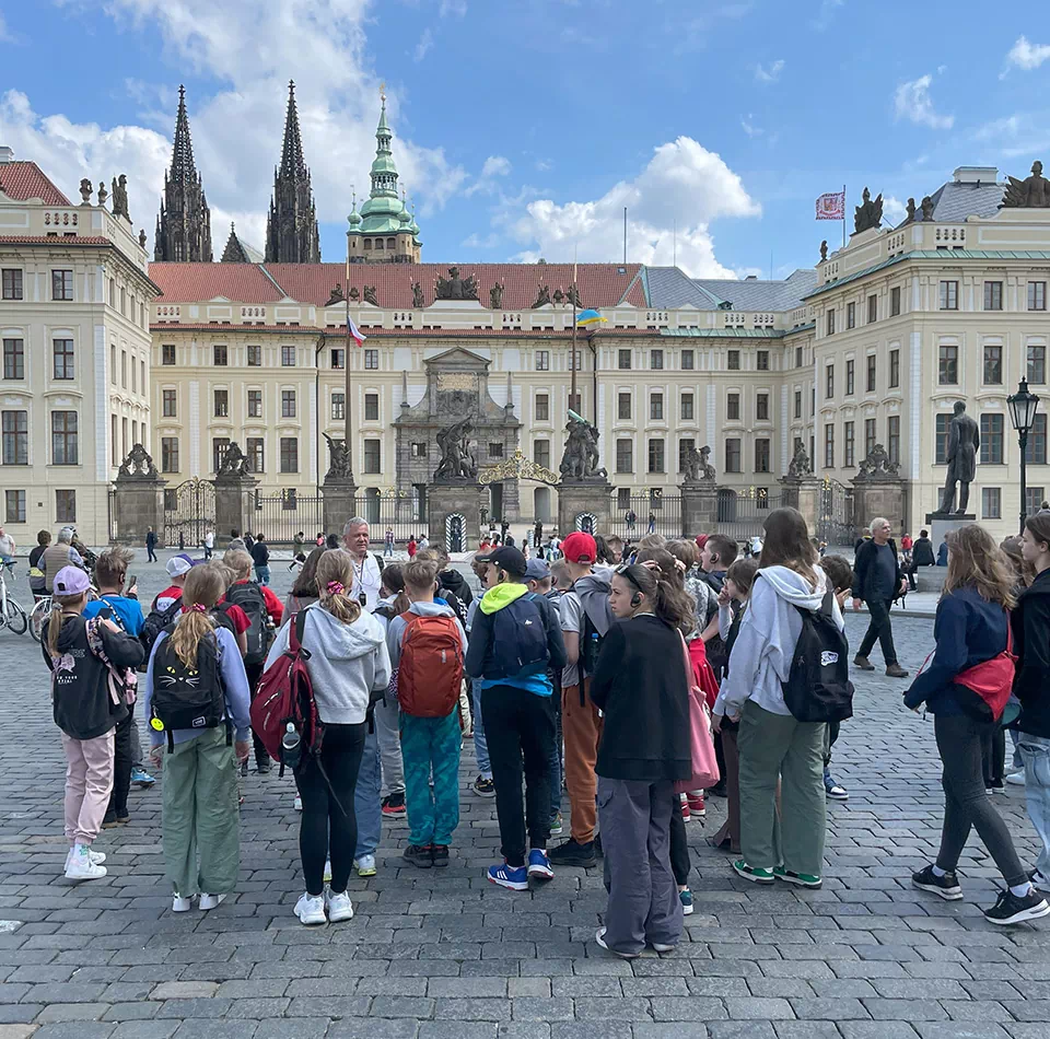 szczęśliwi mężczyźni